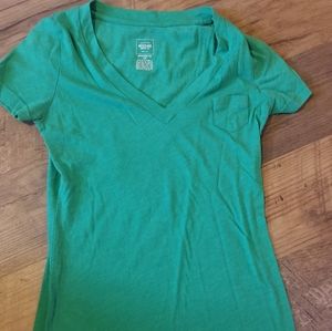 V-neck boyfriend tee